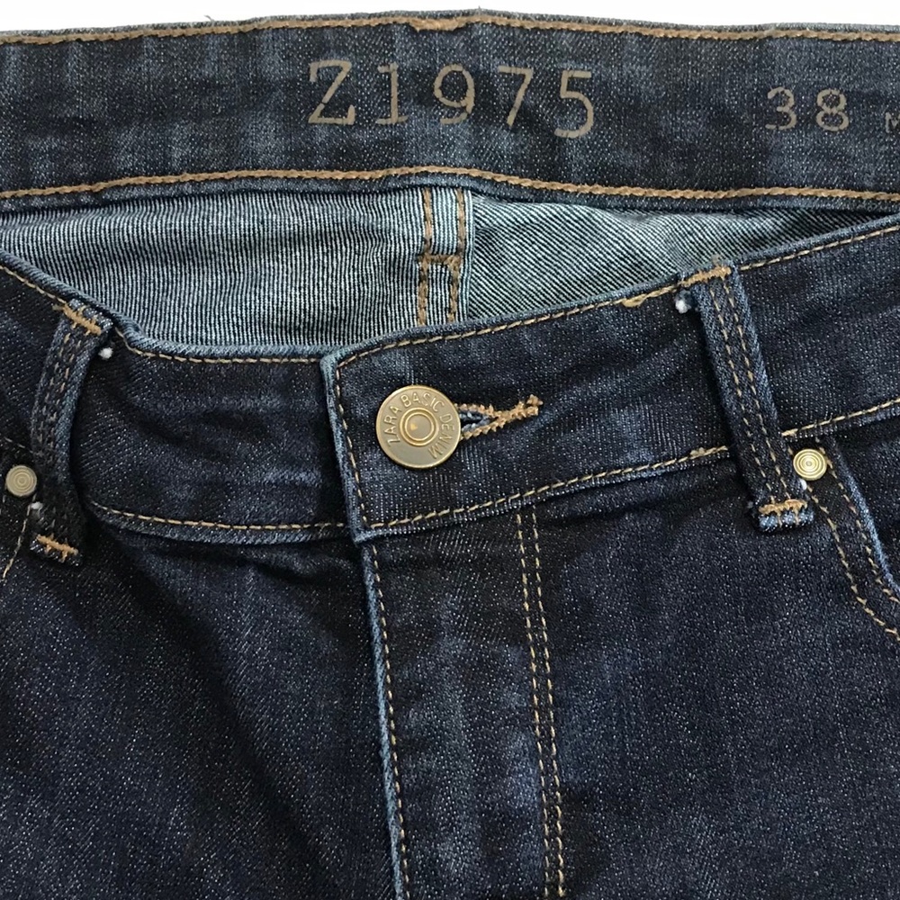 ❌SOLD❌ Zara Basics Dark Denim Skinny Jeans - Picture 4 of 8